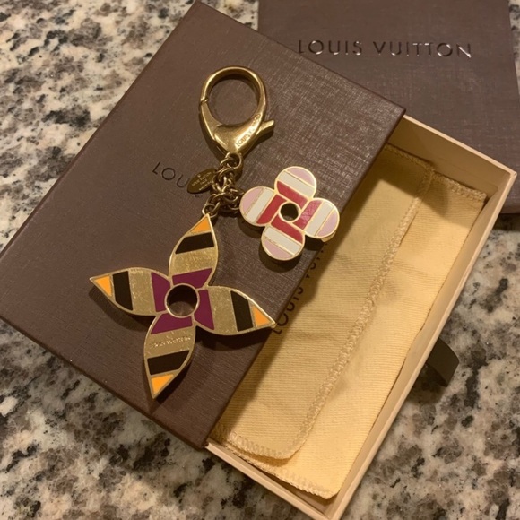 Louis Vuitton Handbags - LOUIS VUITTON POP FLOWERS PURSE CHARMS AUTHENTIC